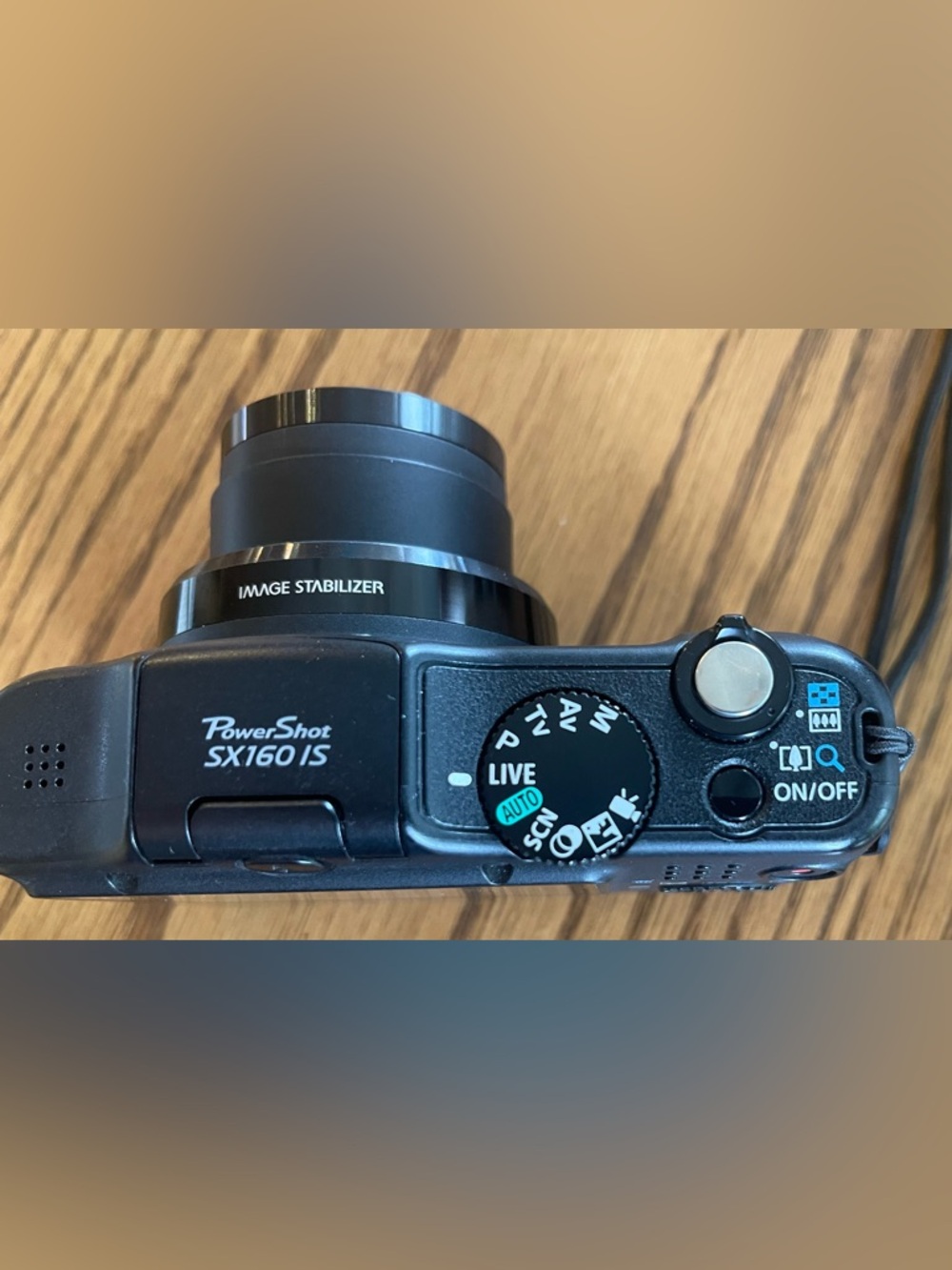 Canon Compact Digital Camera in Black with Carry Case - Picture 4 of 15